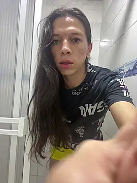 Snapshot of ale-noah chatting on April 28, 2026, 9:14 am ale-noah online show from April 28, 2026, 9:14 am
