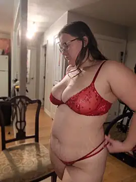 lillythotz online show from April 12, 2026, 4:16 am