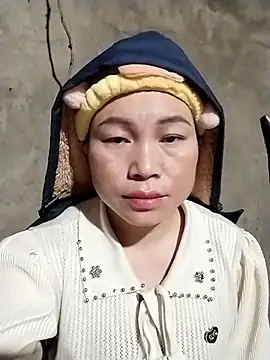 Snapshot of cong1122 chatting on February 17, 2026, 9:56 pm cong1122 online show from February 17, 2026, 9:56 pm