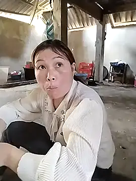 Snapshot of cong1122 chatting on February 27, 2026, 6:13 am cong1122 online show from February 27, 2026, 6:13 am