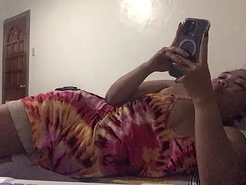 Snapshot of lady_candy85 chatting on March 2, 2026, 5:08 am lady candy85 online show from March 2, 2026, 5:08 am