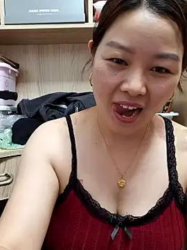 Snapshot of Jennie_dogy chatting on May 15, 2026, 2:37 pm Jennie dogy online show from May 15, 2026, 2:37 pm