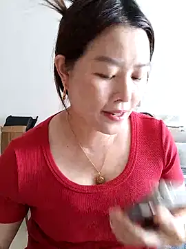 Snapshot of Jennie_dogy chatting on May 6, 2026, 3:21 am Jennie dogy online show from May 6, 2026, 3:21 am