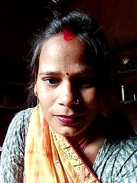 Snapshot of Hot_ree64 chatting on February 18, 2026, 7:06 am Hot ree64 online show from February 18, 2026, 7:06 am