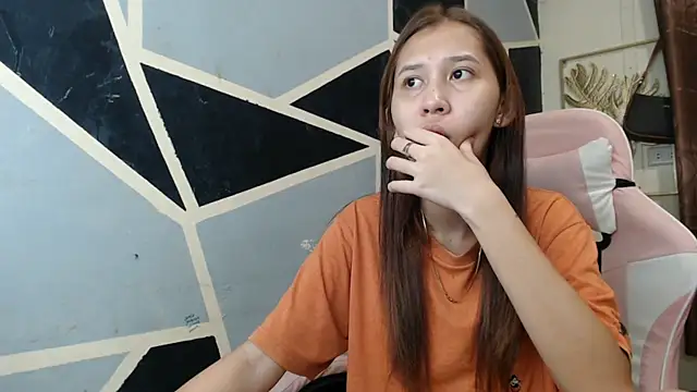 Snapshot of Charming_lexi chatting on February 26, 2026, 7:03 pm Charming lexi online show from February 26, 2026, 7:03 pm