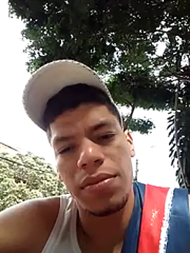 Andres sant  online show from April 11, 2026, 7:17 pm