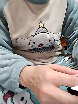 LiilyZi online show from February 9, 2026, 12:41 am