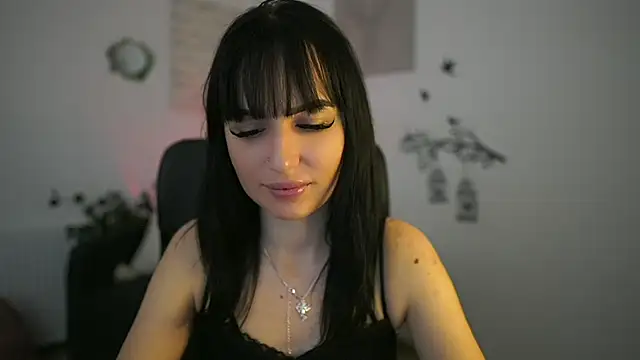 Shiningstarnew18 online show from February 12, 2026, 8:08 pm