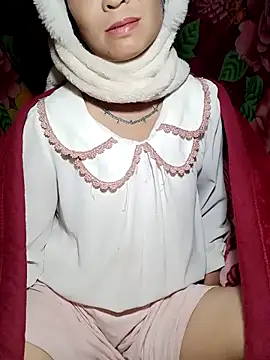 witch-xx online show from March 22, 2026, 5:00 am