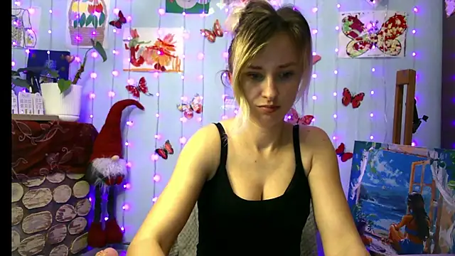 Snapshot of HarleyWidLife chatting on March 1, 2026, 3:56 pm HarleyWidLife online show from March 1, 2026, 3:56 pm