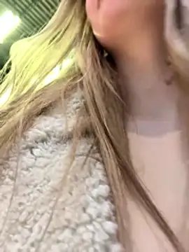 blonde exe online show from April 21, 2026, 3:18 pm