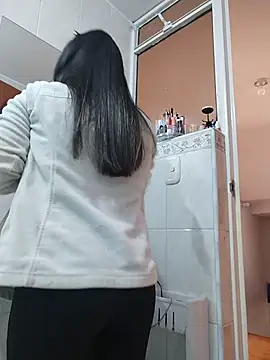 Lyonette reading1 online show from March 11, 2026, 2:11 pm