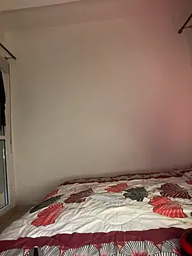 Snapshot of dalou3i chatting on February 5, 2026, 5:53 pm dalou3i online show from February 5, 2026, 5:53 pm