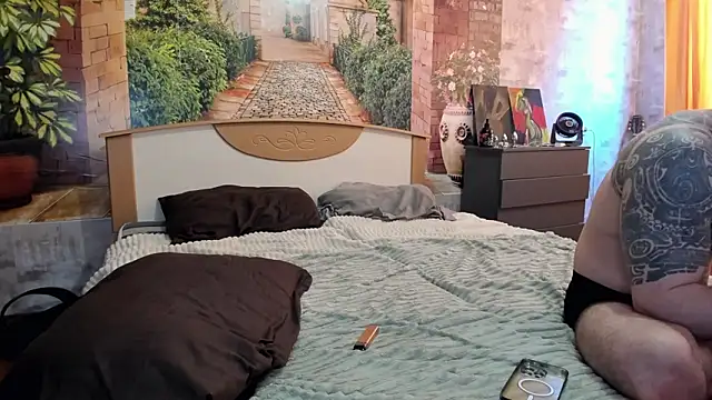  littleangie  online show from February 14, 2026, 2:45 am