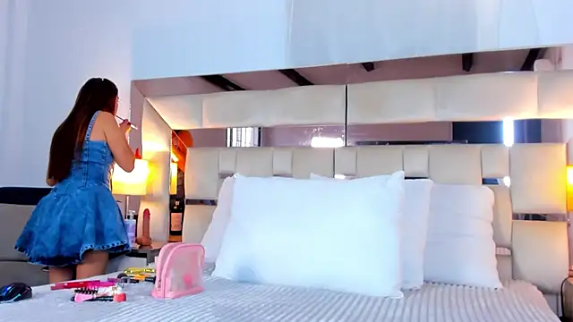 EloiseClairmont online show from March 20, 2026, 8:21 pm