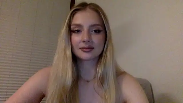 MayaWetDream online show from June 23, 2026, 8:18 pm