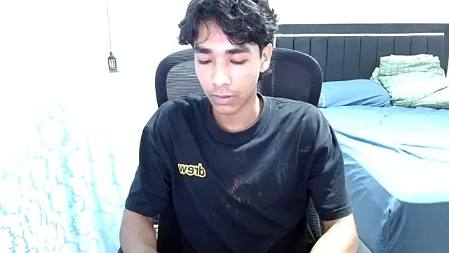 Pedestal diamant online show from March 18, 2026, 12:14 am