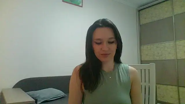 LilitTXX online show from April 14, 2026, 7:57 am