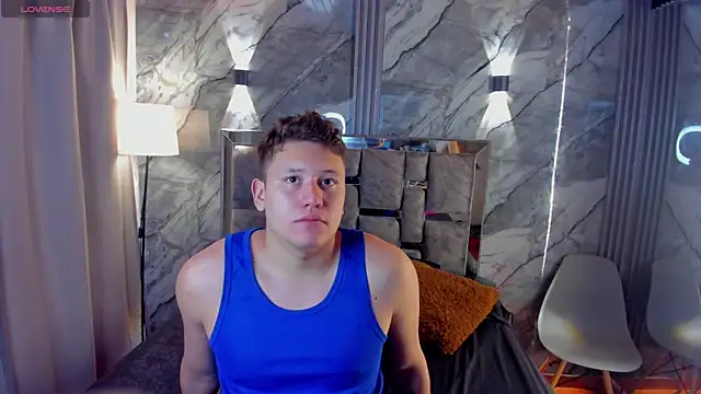 Manson and Zoe online show from April 16, 2026, 11:33 am