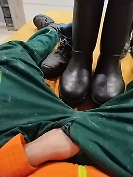 Ridergayboy online show from February 6, 2026, 7:26 am