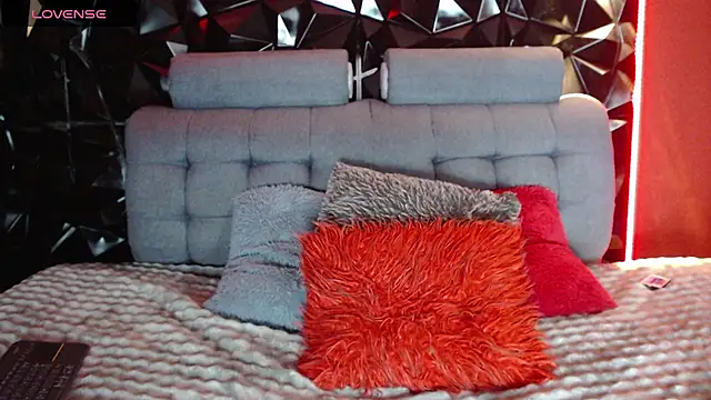 Tammy sutra online show from March 9, 2026, 7:39 pm