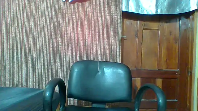 Snapshot of JUICY_T chatting on February 8, 2026, 8:56 am JUICY T online show from February 8, 2026, 8:56 am