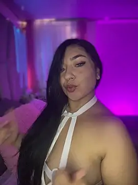 Snapshot of Grecia_Valmont chatting on February 14, 2026, 8:31 pm Grecia Valmont online show from February 14, 2026, 8:31 pm