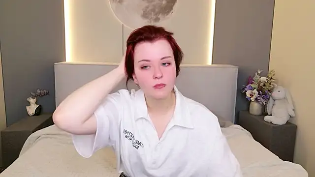 Milana Bold online show from July 5, 2026, 8:48 pm
