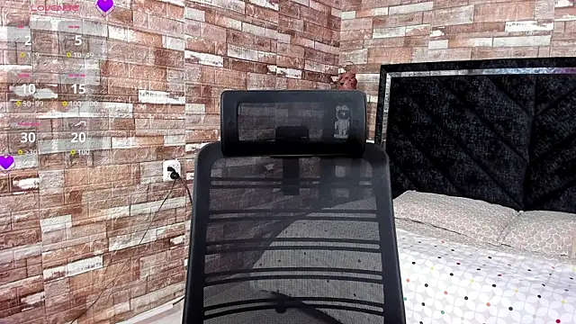 Zully Amin online show from April 6, 2026, 11:50 pm