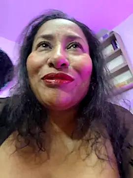 Snapshot of Nyomi_browm chatting on February 14, 2026, 4:45 am Nyomi browm online show from February 14, 2026, 4:45 am