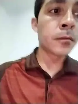 Snapshot of Santiago_vnz chatting on February 16, 2026, 11:57 pm Santiago vnz online show from February 16, 2026, 11:57 pm