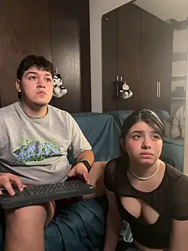 EmilyAndAndrew online show from March 11, 2026, 4:06 am