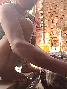 Snapshot of Sweet-runi chatting on March 3, 2026, 4:41 am Sweet-runi online show from March 3, 2026, 4:41 am