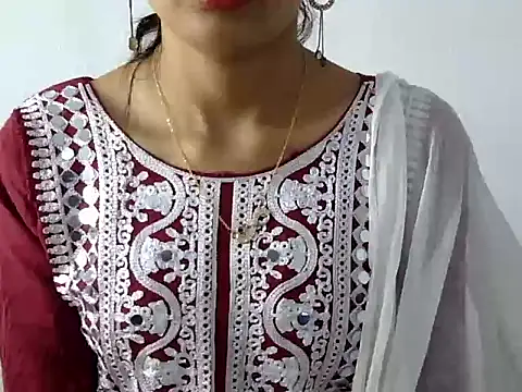 Mehaak  online show from February 15, 2026, 8:02 am