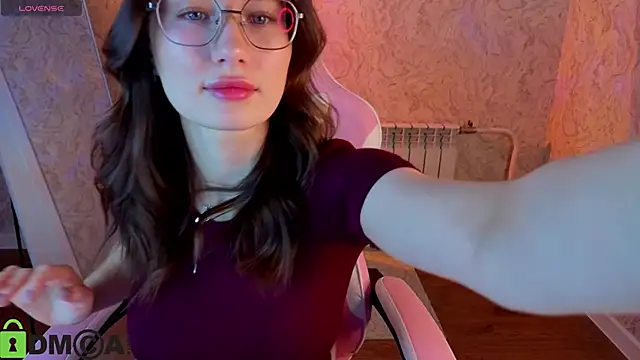  Kiki angel  online show from February 22, 2026, 4:48 am