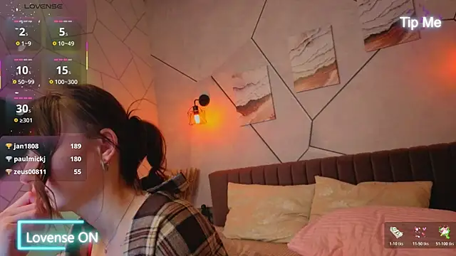  Kiki angel  online show from March 27, 2026, 8:37 am