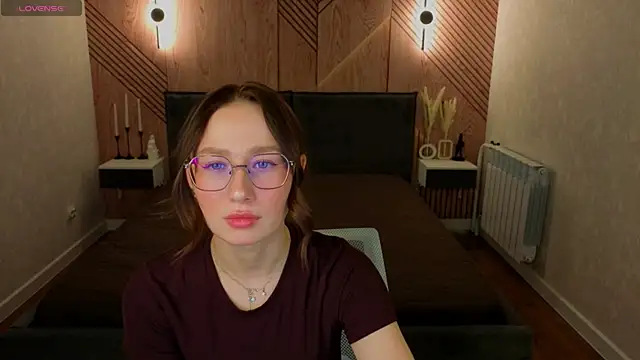  Kiki angel  online show from February 16, 2026, 9:19 am