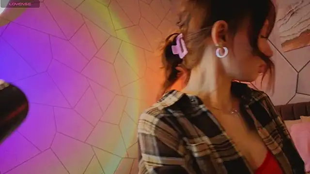  Kiki angel  online show from March 27, 2026, 1:36 am