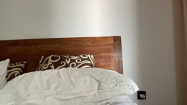 LoveeeeSabrina online show from March 27, 2026, 12:30 am