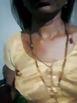 Snapshot of Anamika-Devi chatting on July 5, 2026, 6:04 pm Anamika-Devi online show from July 5, 2026, 6:04 pm