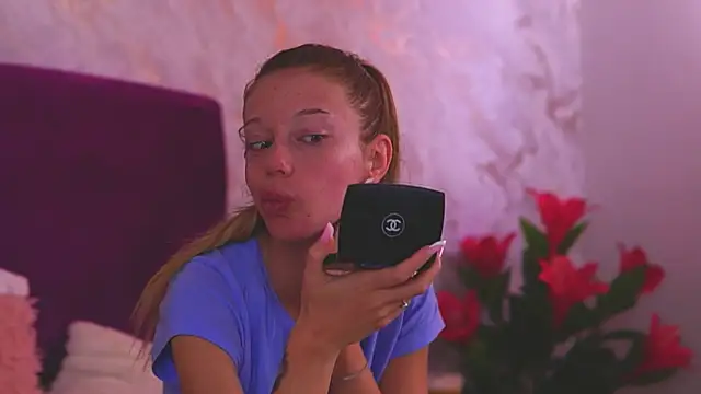 Snapshot of EllinaNuria chatting on May 9, 2026, 4:38 am EllinaNuria online show from May 9, 2026, 4:38 am
