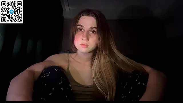 Snapshot of LovelySilk_63 chatting on June 11, 2026, 6:38 pm LovelySilk 63 online show from June 11, 2026, 6:38 pm