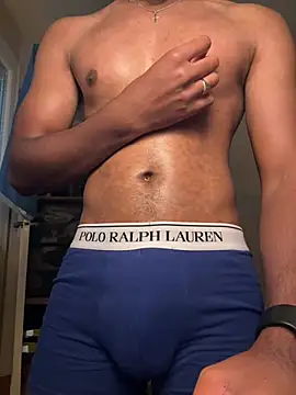 Warrendjoy974 online show from July 10, 2026, 7:30 am