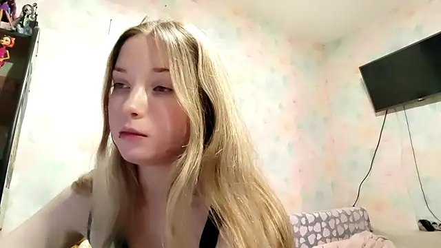 Snapshot of TiaBIanks chatting on February 13, 2026, 11:10 am TiaBIanks online show from February 13, 2026, 11:10 am