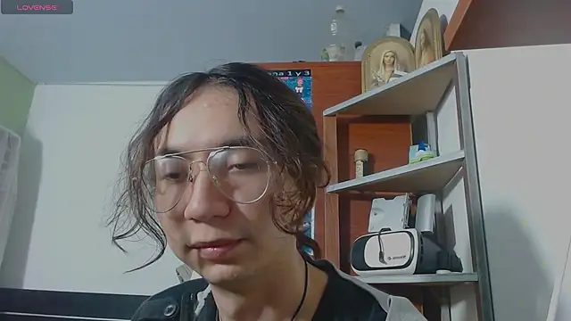 Snapshot of najimi_uwu_ chatting on February 25, 2026, 2:01 am najimi uwu online show from February 25, 2026, 2:01 am