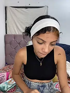 Snapshot of Britney__Latina chatting on February 27, 2026, 3:07 am Britney Latina online show from February 27, 2026, 3:07 am