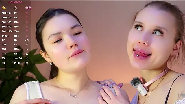 Snapshot of BertaForth chatting on February 19, 2026, 7:27 am BertaForth online show from February 19, 2026, 7:27 am