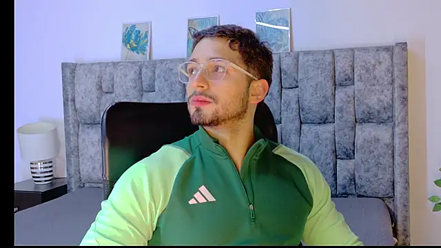 Snapshot of NICK_MOSS_ chatting on February 13, 2026, 10:59 am NICK MOSS online show from February 13, 2026, 10:59 am