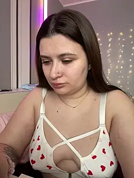 Snapshot of lipsi_vikki chatting on February 19, 2026, 8:22 am lipsi vikki online show from February 19, 2026, 8:22 am