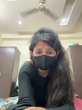 raavigirl online show from March 21, 2026, 6:01 pm